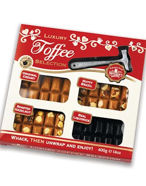 Walkers Toffee Selection - Gavepakke Fire Forskellige Karameller og Metalhammer - Glutenfri - Slik Chokolade -